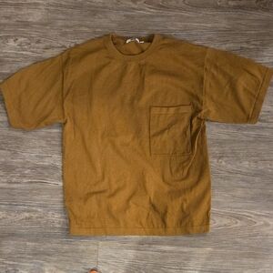 Uniqlo Brown Short Sleeve Tee